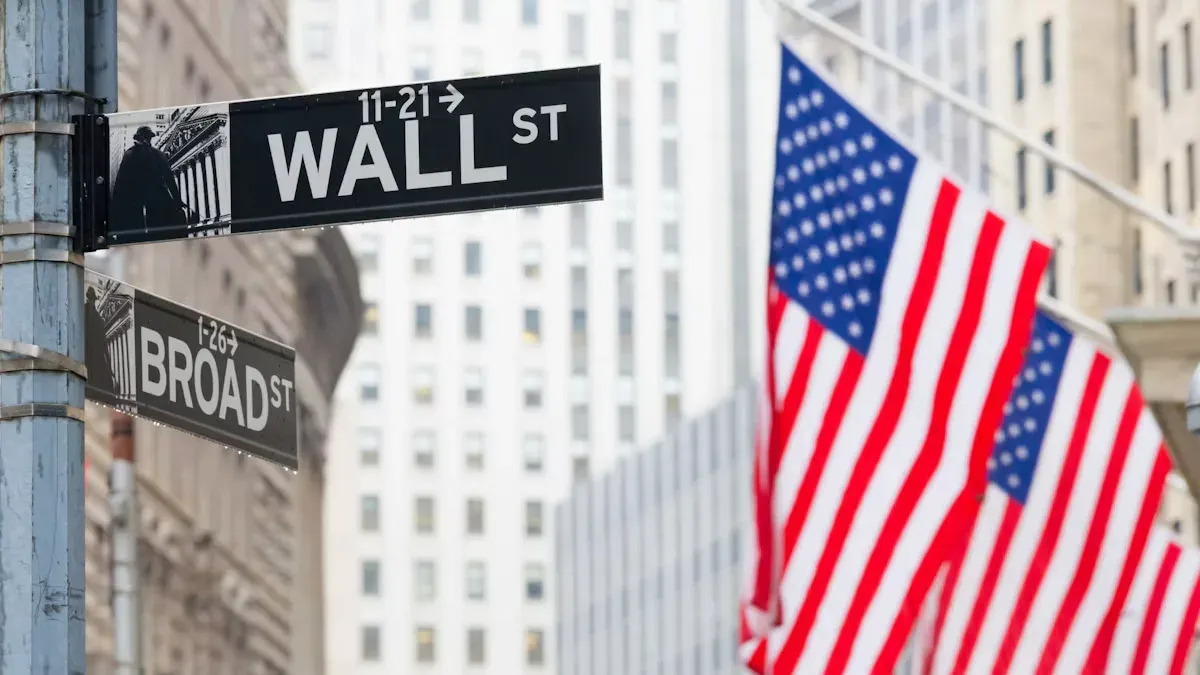 Scăderi puternice pe Wall Street: Investițiile mari în AI stârnesc prudență pe piața tehnologică
